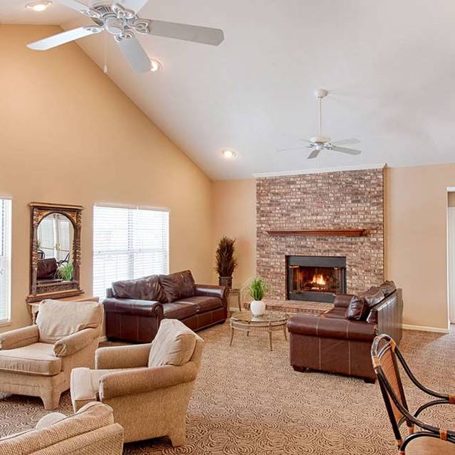 Woodbury Commons, Parma, OH Home