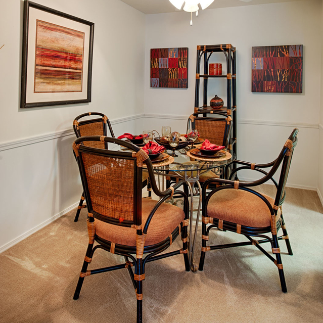 Woodbury Commons, Parma, OH Home