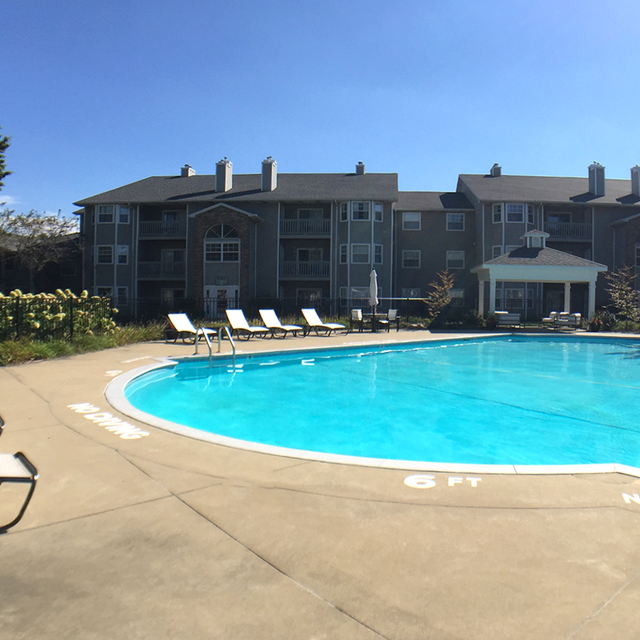 Parma Apartments Woodbury Commons Gallery